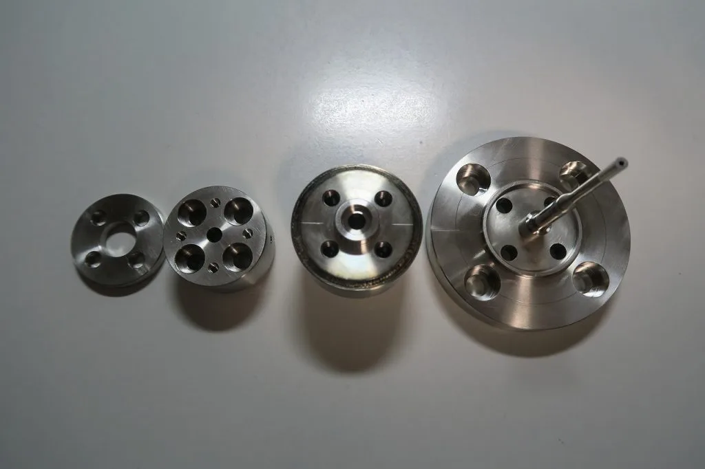 フッ素用φ2mm,単層チューブダイス 画像1